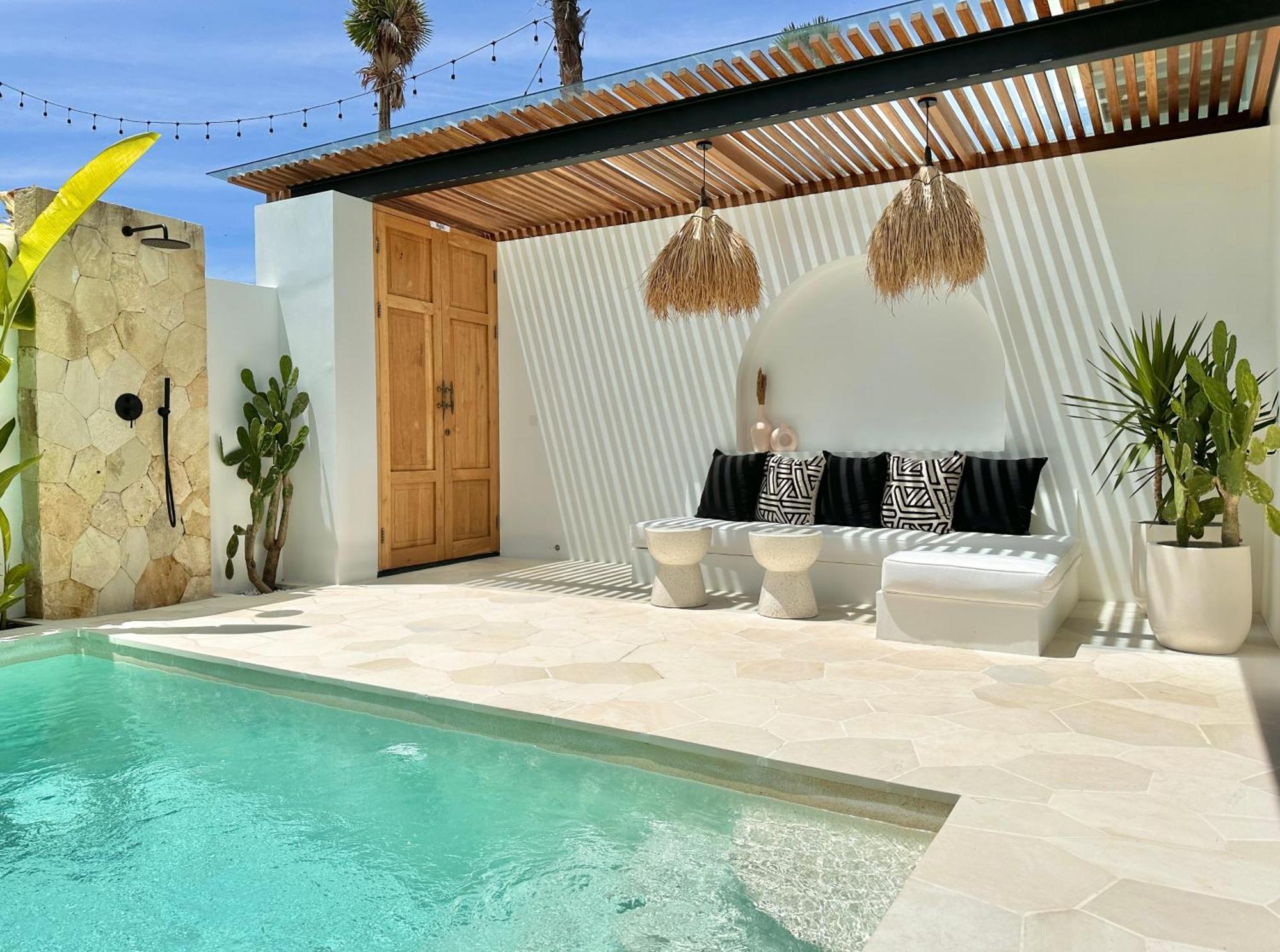 The Suites By The Young Villas Uluwatu  Exterior photo